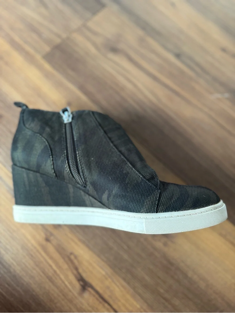Linea Paolo Green Camo Pattern Wedge Sneaker